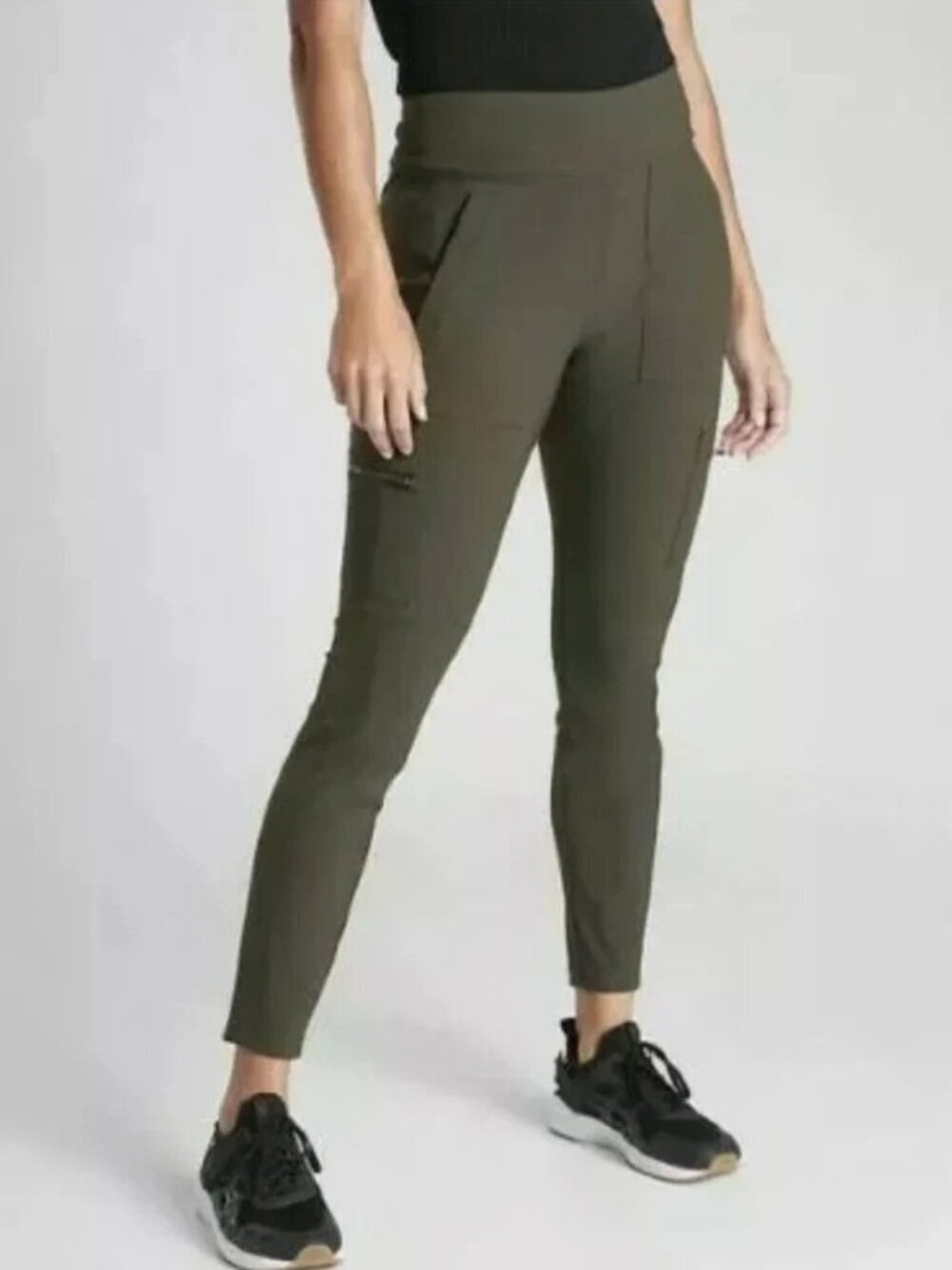 Athleta Headlands Hybrid Cargo Pockets Mid-Rise Tights Stretch Leggings Pant, 2